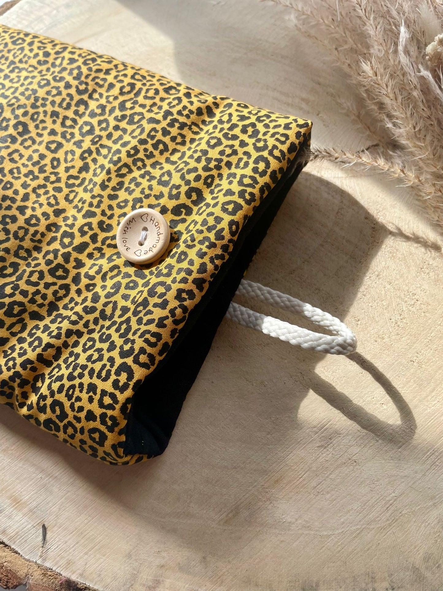 Pochette à livre de poche